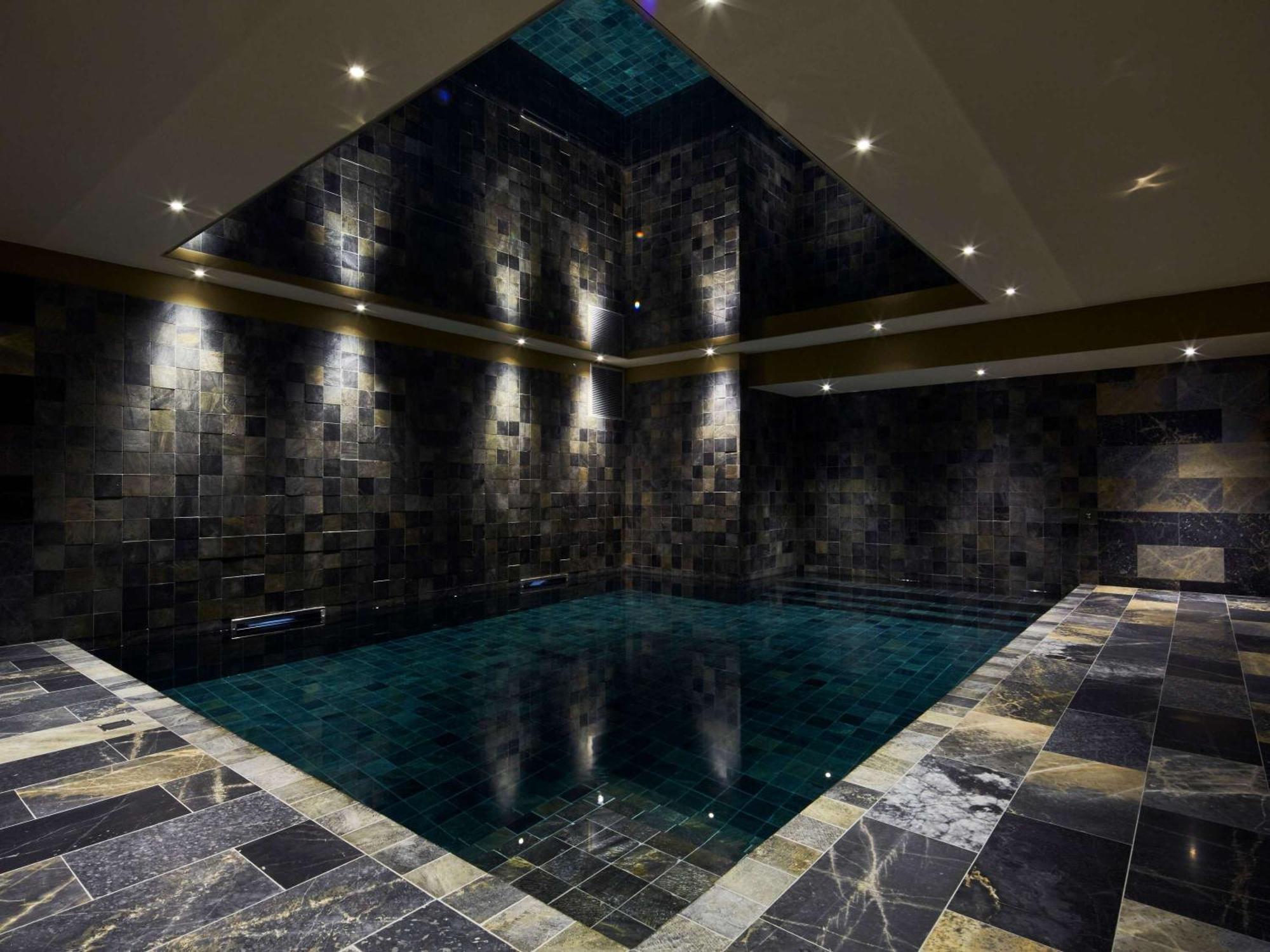 Hotel La Licorne & Mgallery 5*